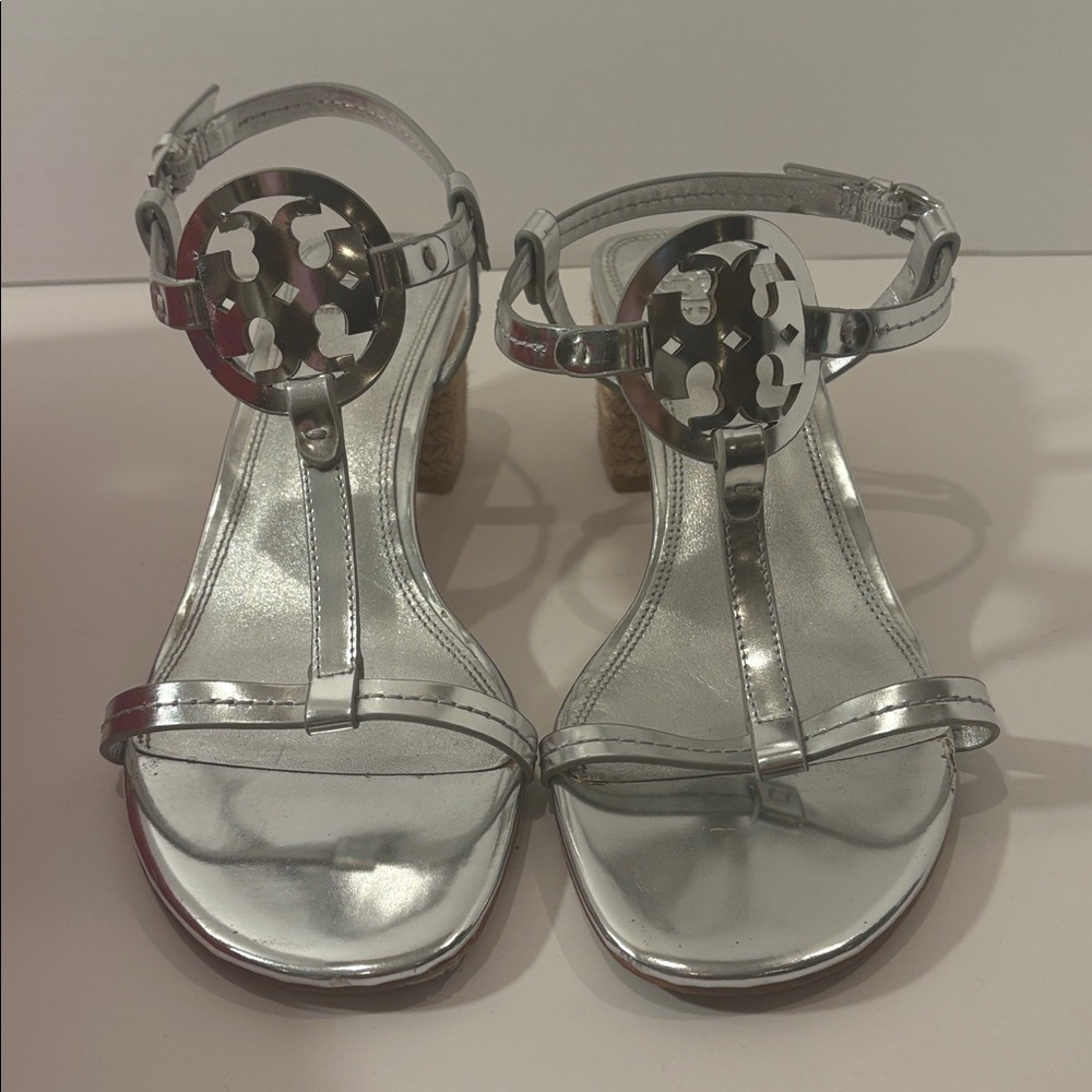 Tory Burch Metallic Silver Sandals 9 - Picture 3 of 9